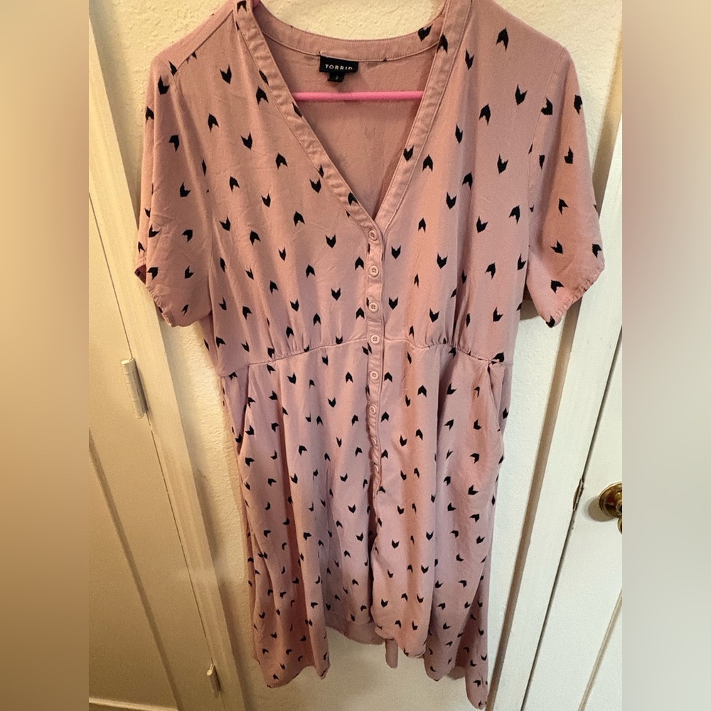 Torrid 2X Blush Pink Midi Dress with Chevron designs. - Picture 2 of 8